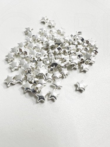 Plastikiniai karoliukai, Žvaigždutės, 6x6.5x3.5mm, sidabro spalvos, 50vnt