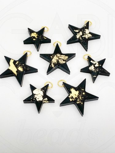 Plastikinis pakabukas, žvaigždė, 29mm, juodos, auksinės spalvos, 1vnt