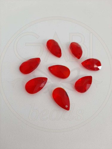 Stiklo pakabukai, lašo forma, raudonos spalvos , 16x9mm 4vnt