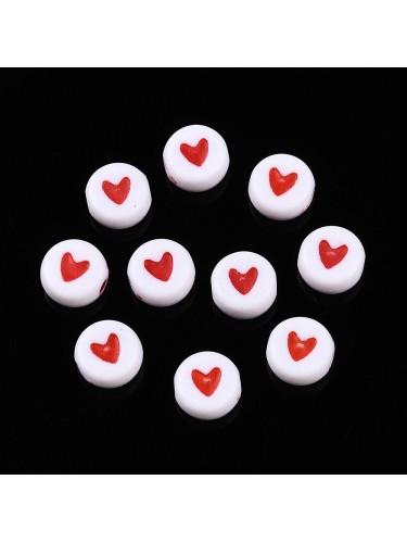Plastikiniai karoliukai, "Širdelės baltame fone", 7x4mm, raudonos spalvos, 25vnt
