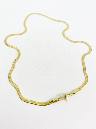 Nerūdijančio plieno grandinėlė , 3~3.3x0.7mm, 45cm ilgio su užsegimu aukso spalvos.